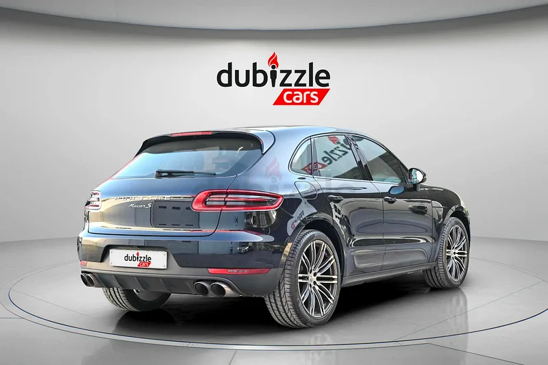 AED 3094/month | 2015 Porsche Macan Macan S | GCC Specs | Ref#31954463150022448513113