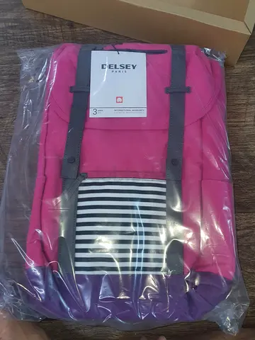 Stylish Delsey Paris Travel Case - Perfect for Your Adventures!