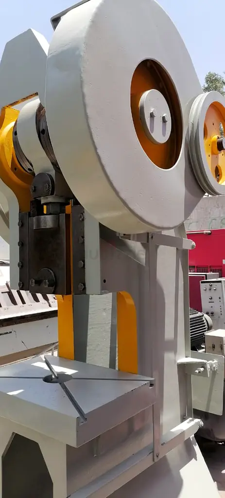 Power press machine63257108476931112