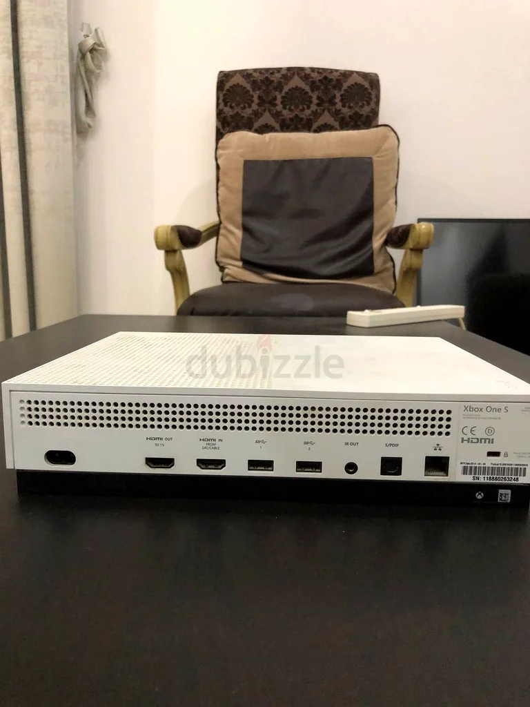 XBOX ONE S للبيع63173868130307112