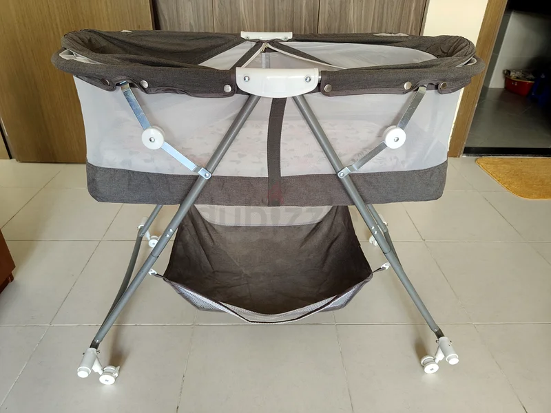 Urgent Sale - Baby (Kids) Bed cum Swing / Cradle (2 in 1) with an Extra Soft Mattress63204266356099114