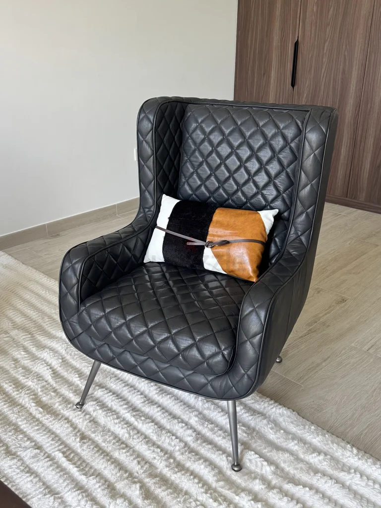 Black Chair628638203050261117