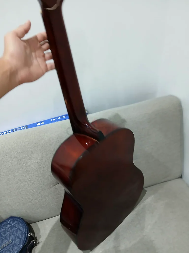 Classic Acoustic Guitar63201681344770111