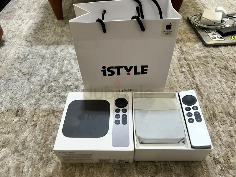 تلفزيون Apple TV 4K جديد بالكامل ولم يُستخدم قط، مع جهاز تحكم عن بعد جديد بالكامل63261826184321111