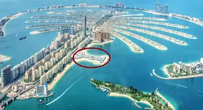 Room in Amazing Beach Villa on Palm Jumeirah (Private WC/shower)