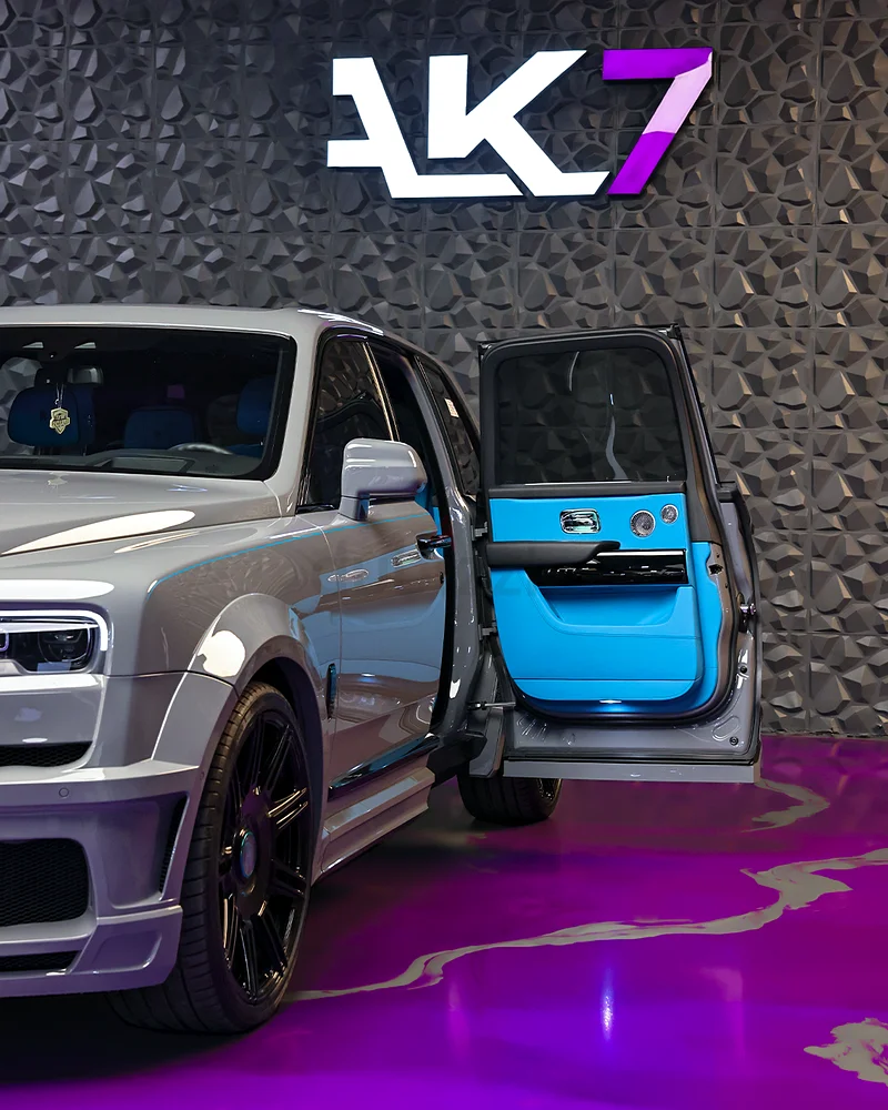 ROLLS-ROYCE CULLINAN - 2023 - EUROPE63174307410179112