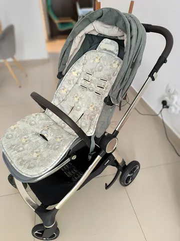 Strada baby stroller