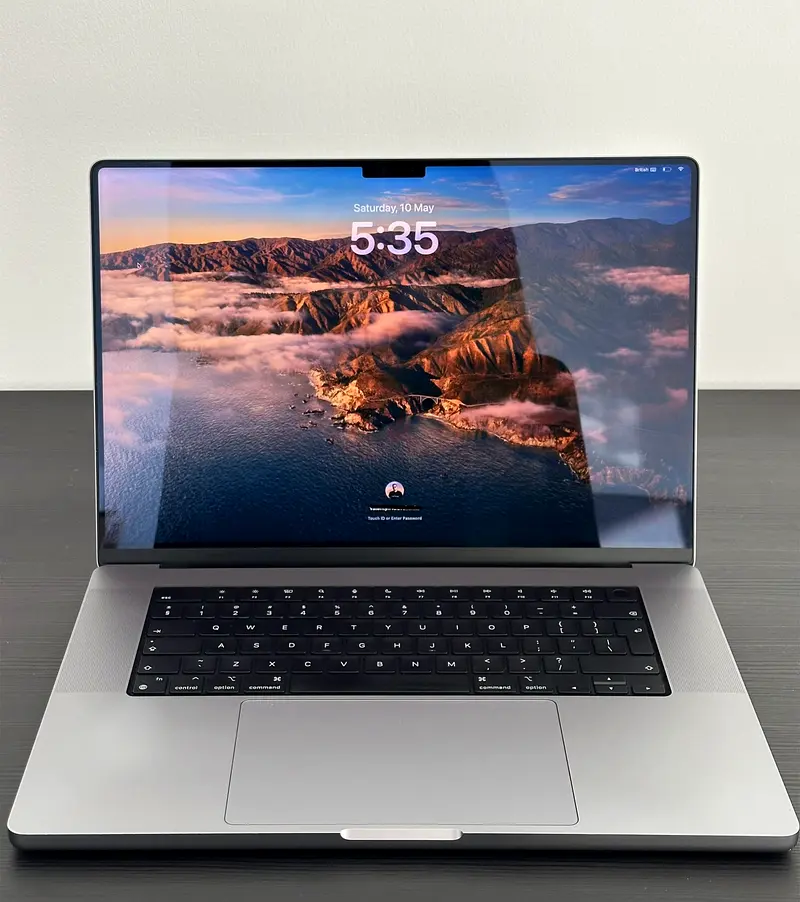 MacBook Pro M1 16-inch63256077324930110