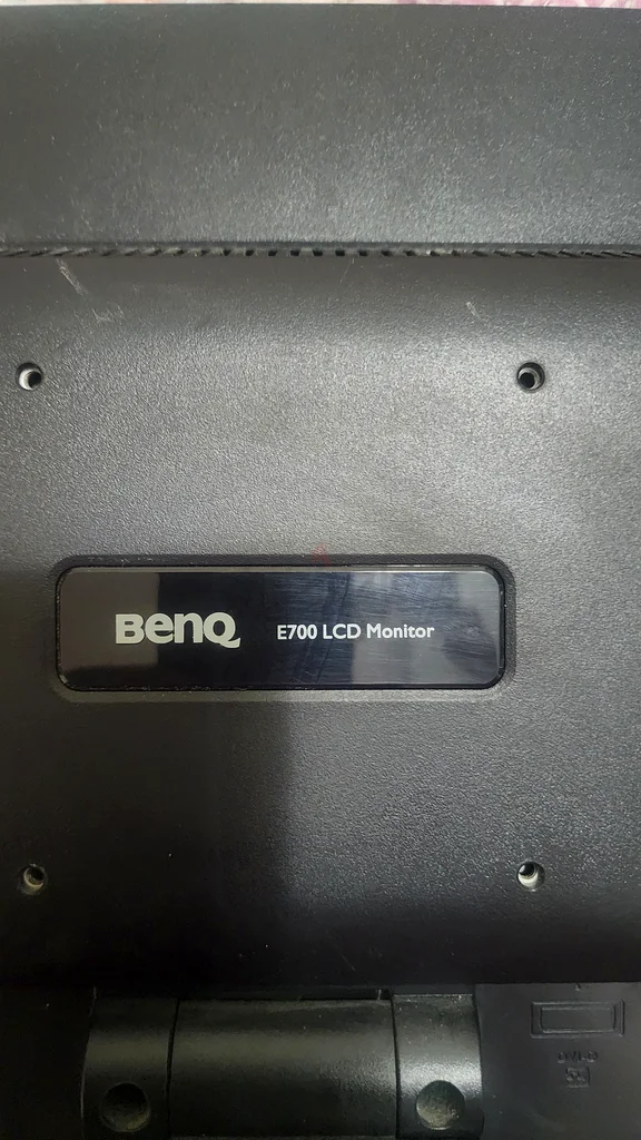 شاشة LCD من BenQ، الموديل E70063258663295747112