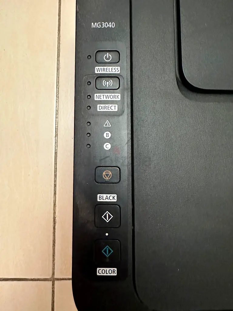 طابعة كانون MG3040 - رفيقك المثالي للمكتب المنزلي!