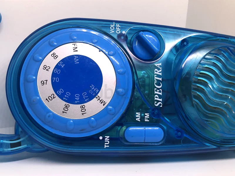 Vintage Spectra FM Radio - Portable and Stylish!63262939582849111