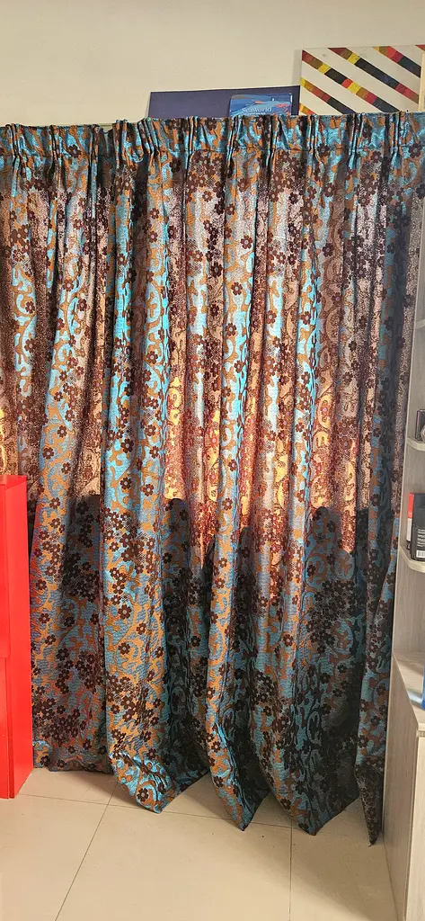 Curtain63221343803779113