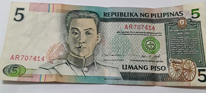 Rare Vintage 5 Peso Note from the Philippines63223356641667110