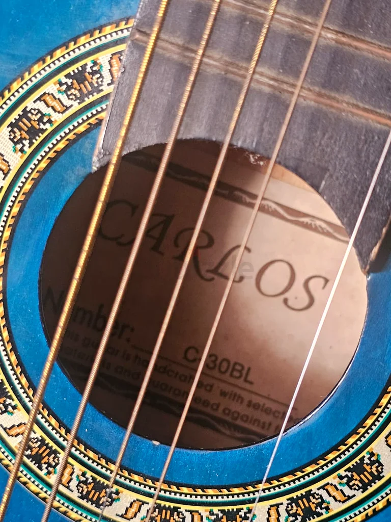 Vintage 1990 Carlos Guitar C-30BL63201681173377111