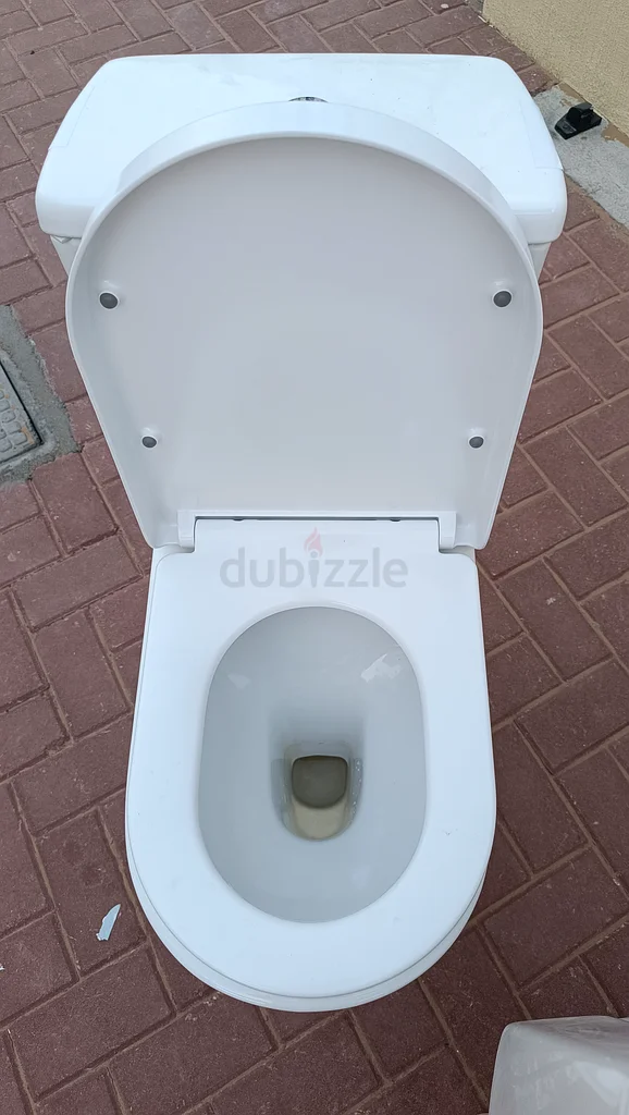 High-Quality White Toilet for Sale - Perfect Elevation!632158637666591129