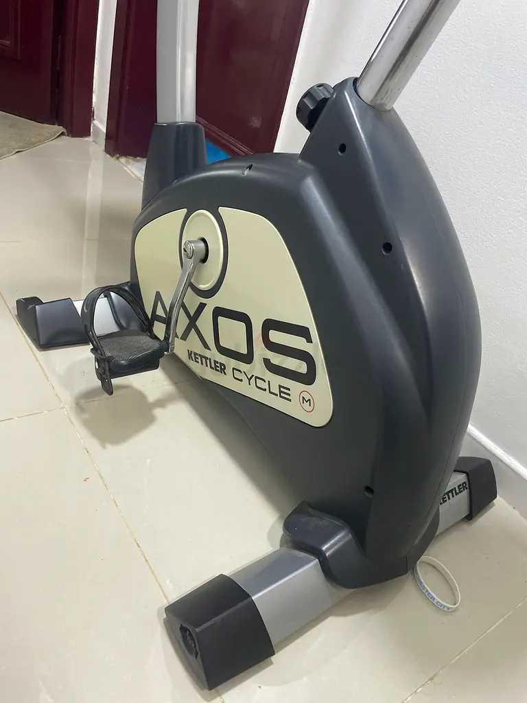 Treadmill cycle