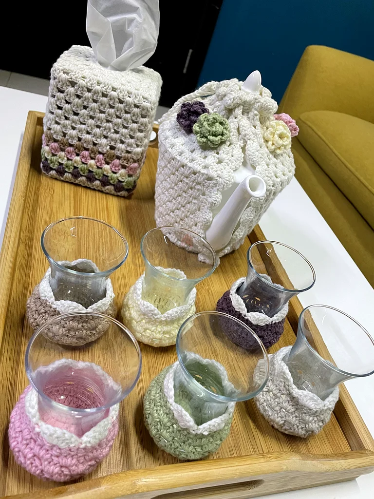 Teapot set with Turkish tea cups and crocheted coasters63215871576578113