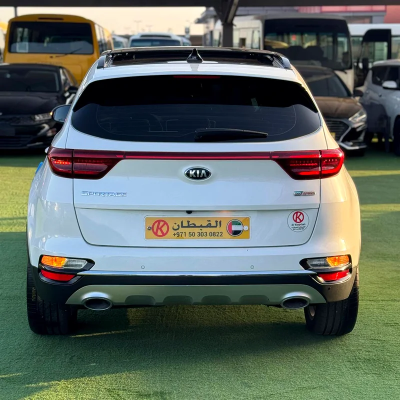 Kia Sportage 2020  
No accidents  
Fully optioned  
Korean specifications63398631728898112