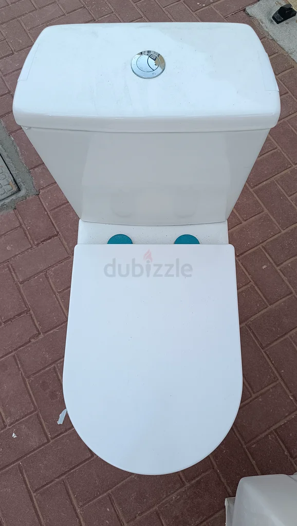 High-Quality White Toilet for Sale - Perfect Elevation!63215863766659112