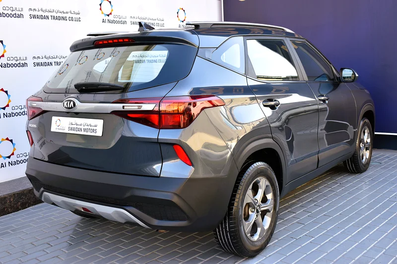 Adventure-ready and budget-friendly 1.6L LX from AED 899/month with dealer warranty63170837503235114