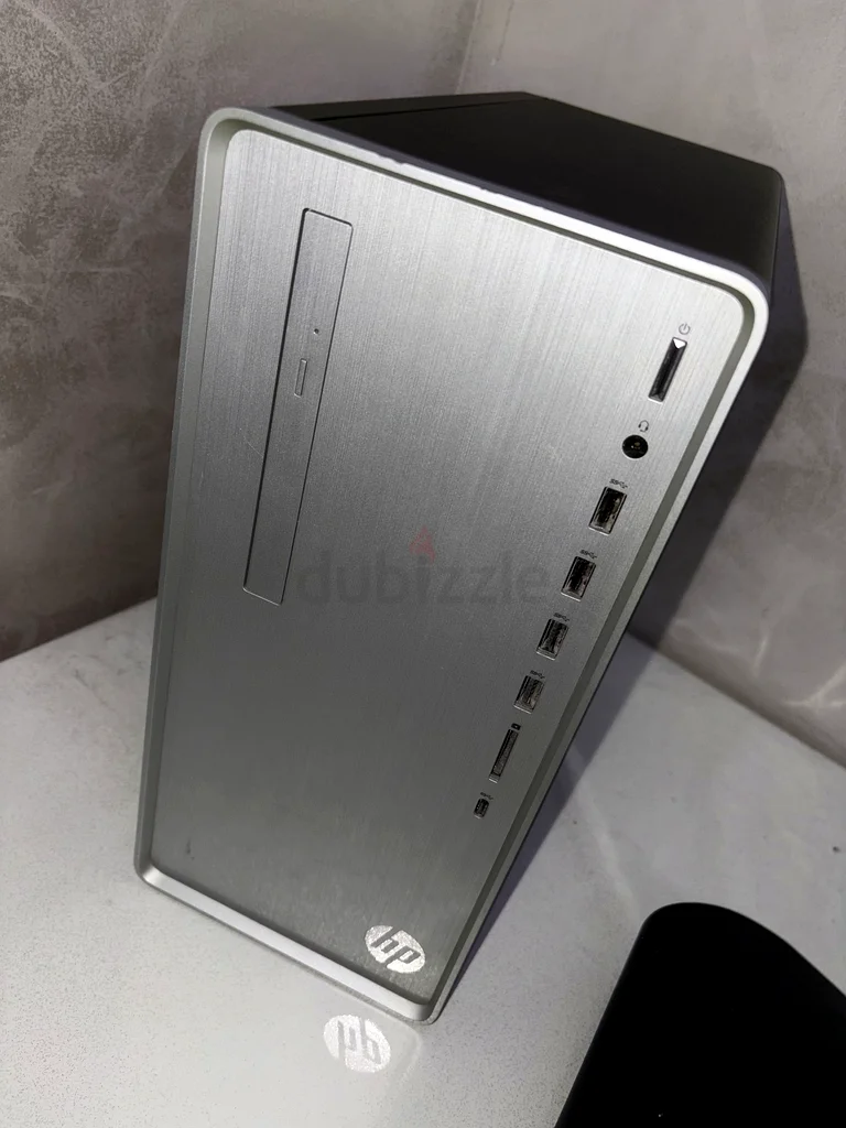 حالة برج كمبيوتر سوداء أنيقة للبيع!63166653147009112
