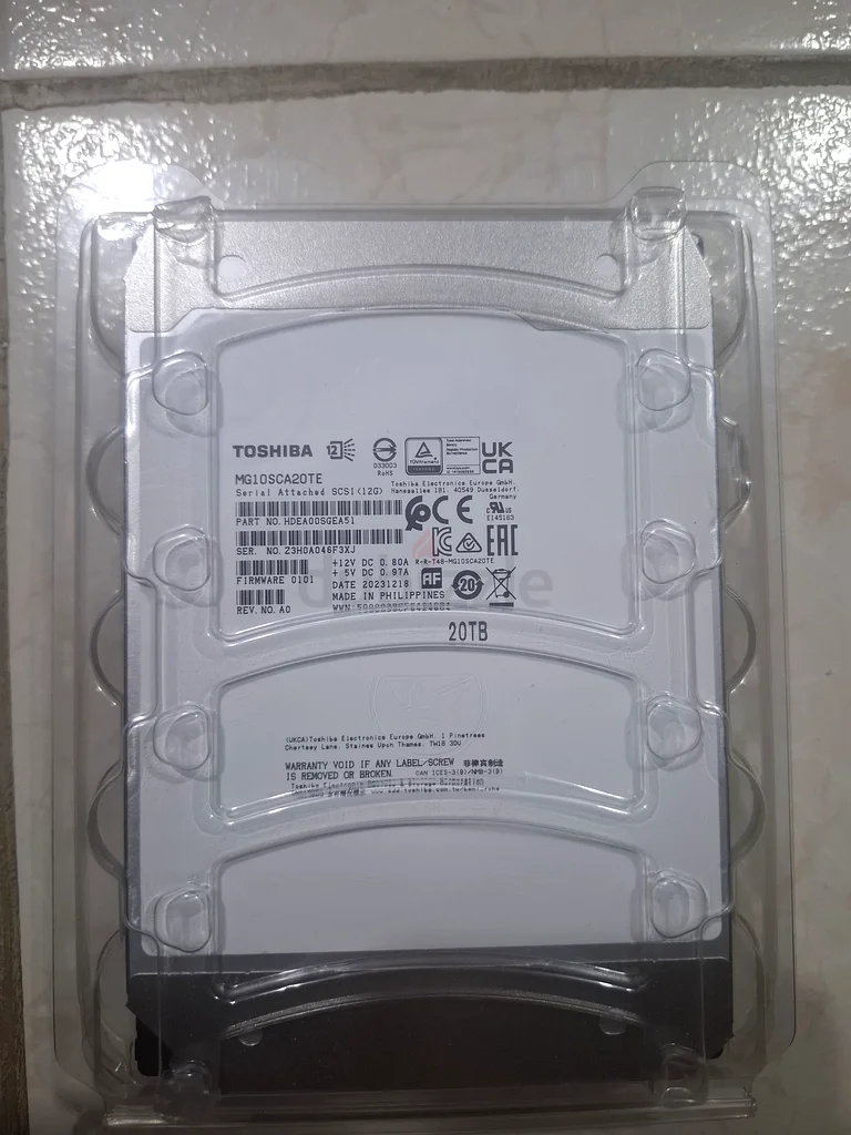 3 QTY 20TB Toshiba and 1 QTY 20TB Western Digital63265096625921116