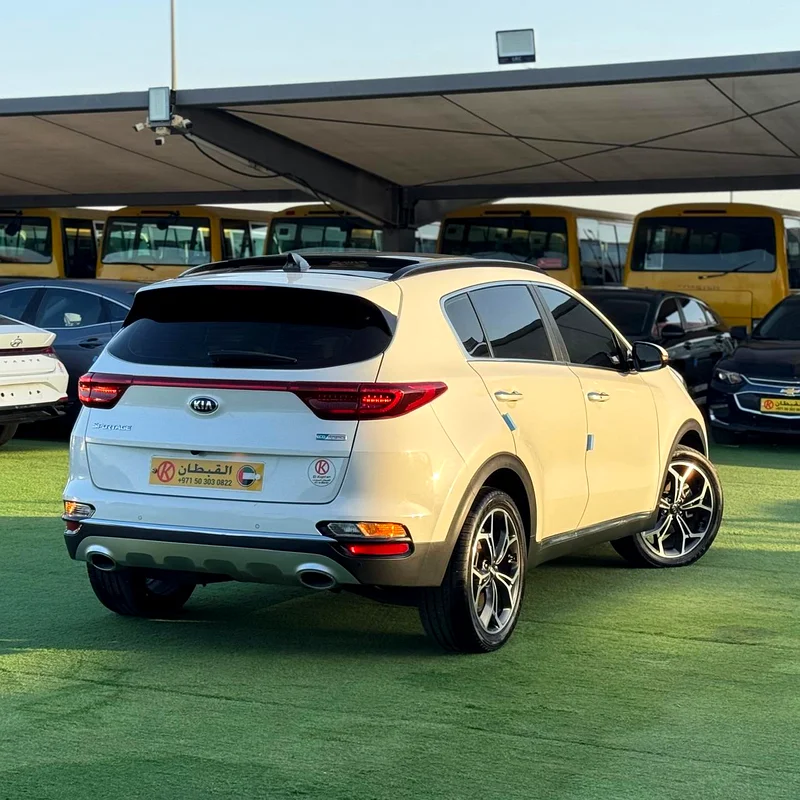 Kia Sportage 2020  
No accidents  
Fully optioned  
Korean specifications63398631728898113