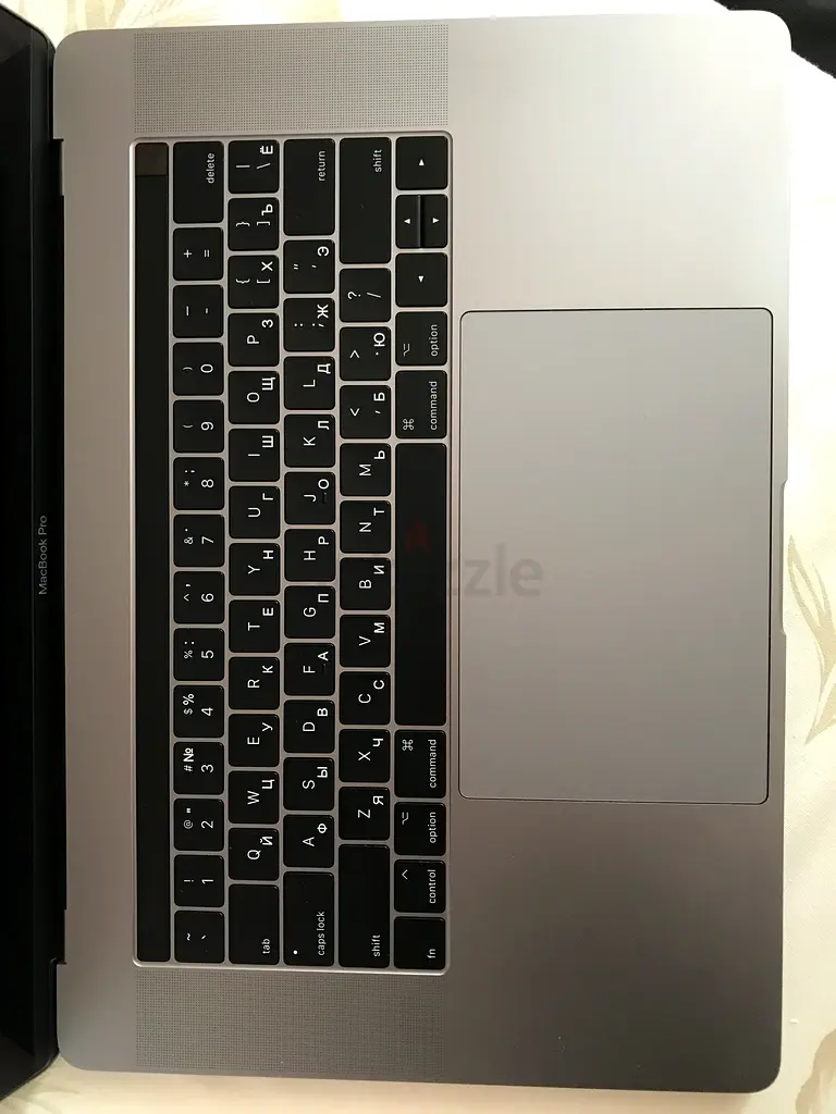 MacBook Pro 15 Touch Bar 512GB63256077890946112