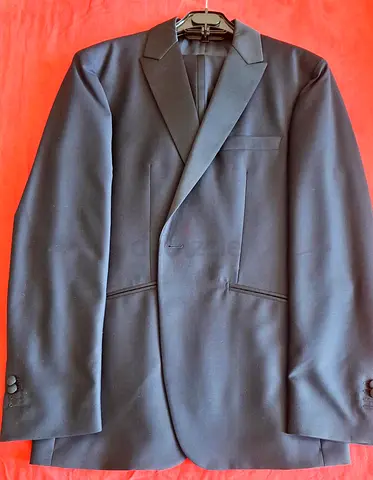 Massimu Dotti Mens Tuxedo for Sale