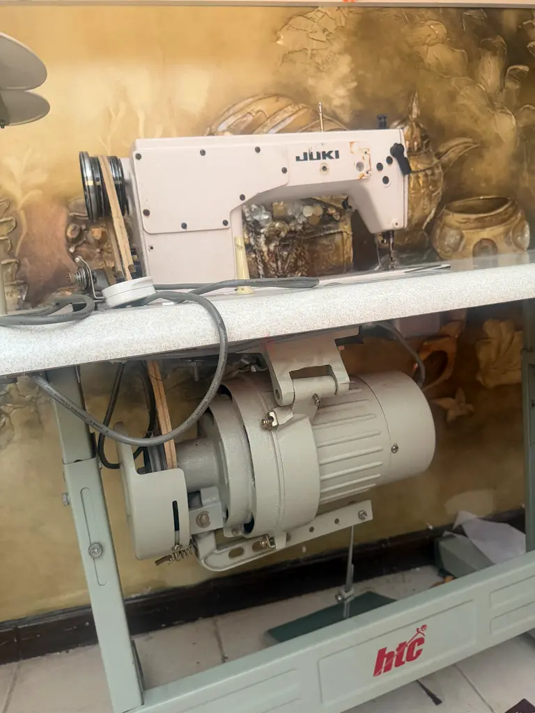 Clothes sewing machine63253973042306115