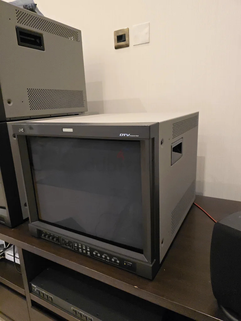 شاشة عرض JVC DT-V1910CG PVM/BVM 19 بوصة أنبوب أشعة كاثودية63265095445634111