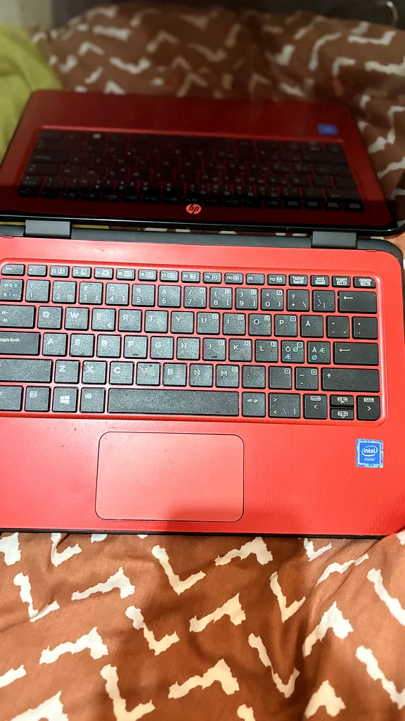 لابتوب هب للبيع63257636497026112