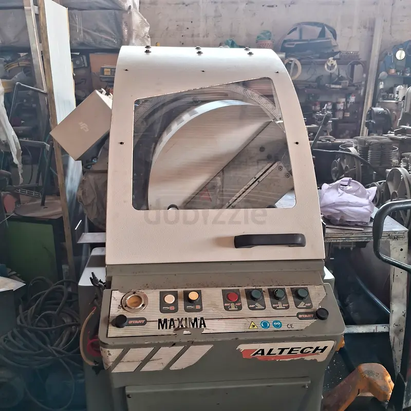Aluminium single head cutting machine