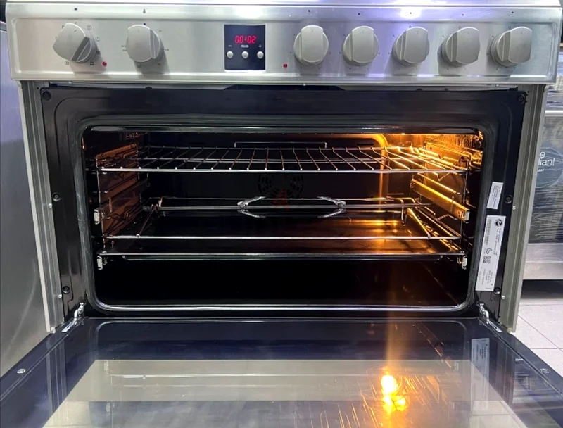 Hoover Electric Ceramic Stove 5 Burners 90cm Mint Condition63168526292227111