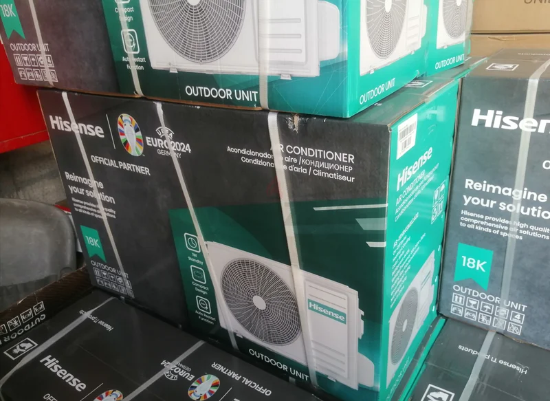 Split Ac Brand New 1.5  Hisense 18,000 BTU Outdoor and indoor62931669096706117