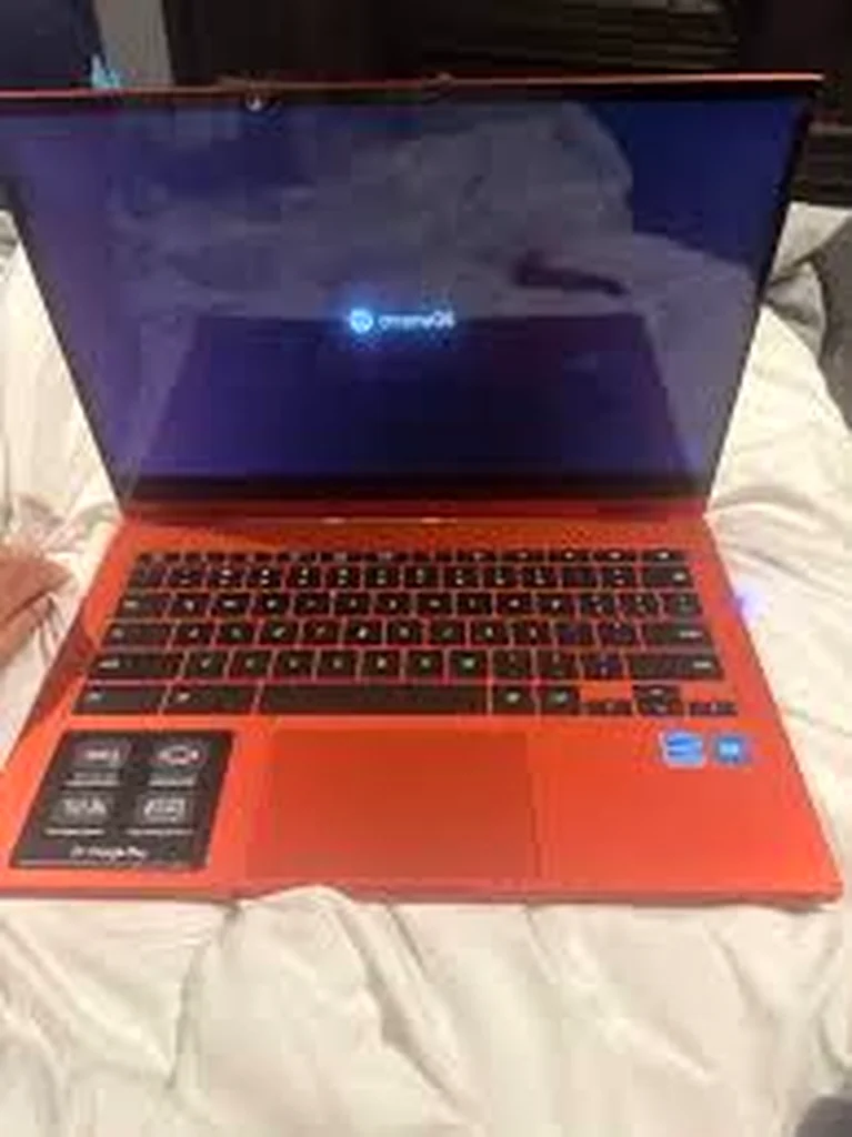 لابتوب هب للبيع63257636497026113