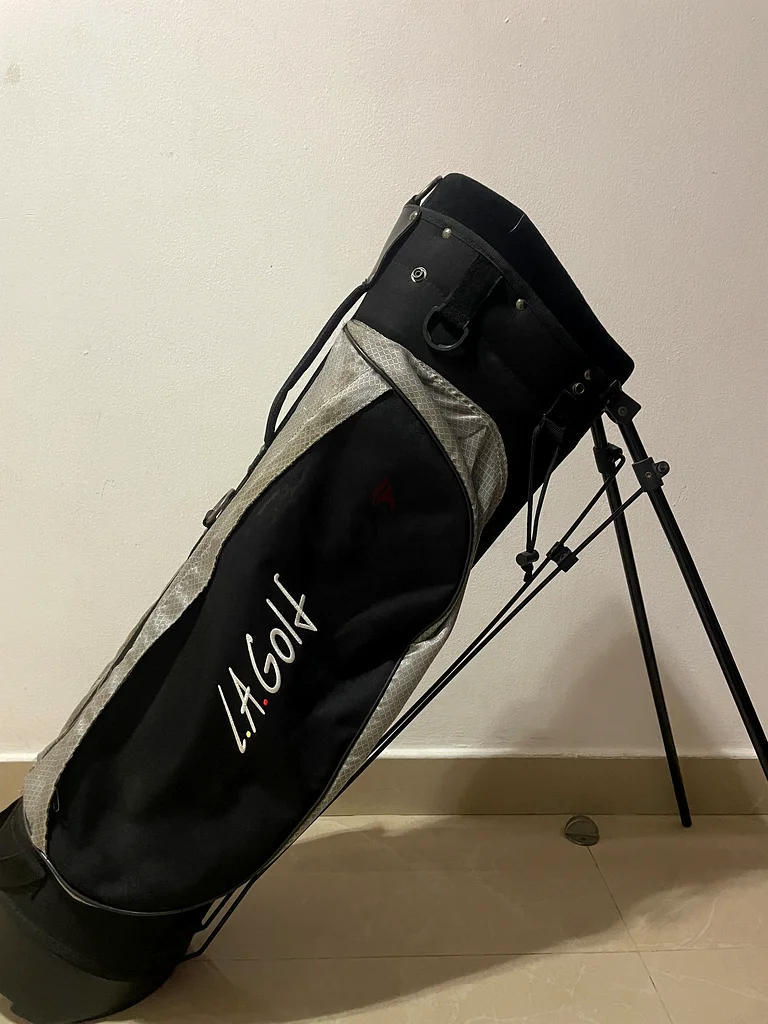 Golf Bag for Sale | Lightweight  Durable | Great Condition63245710524419117