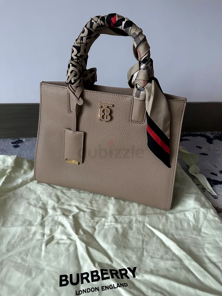 حقيبة بربرري63241667242370113