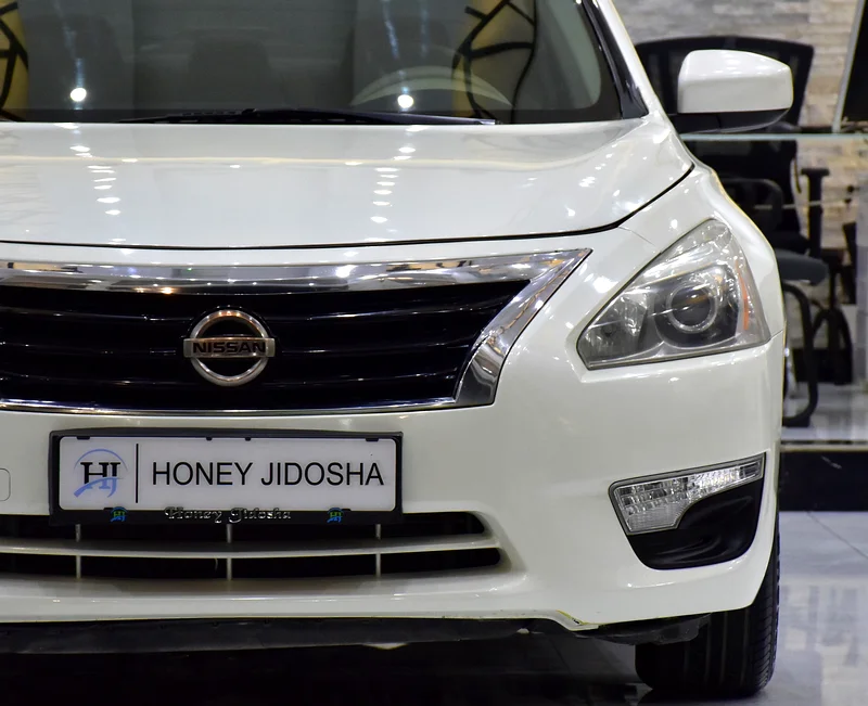 EXCELLENT DEAL for our Nissan Altima 2.5 S ( 2016 Model ) in White Color GCC Specs63166630152962113