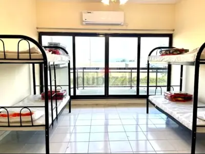 Ladies executive bedspace for 600 near salaluddin metro