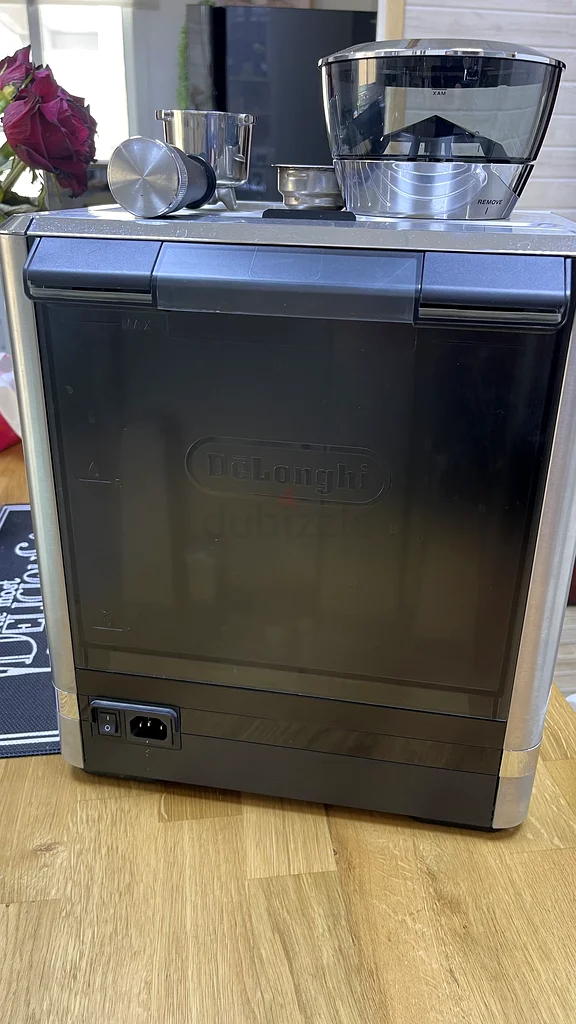 Coffe machine..Delonghi63168051953026112