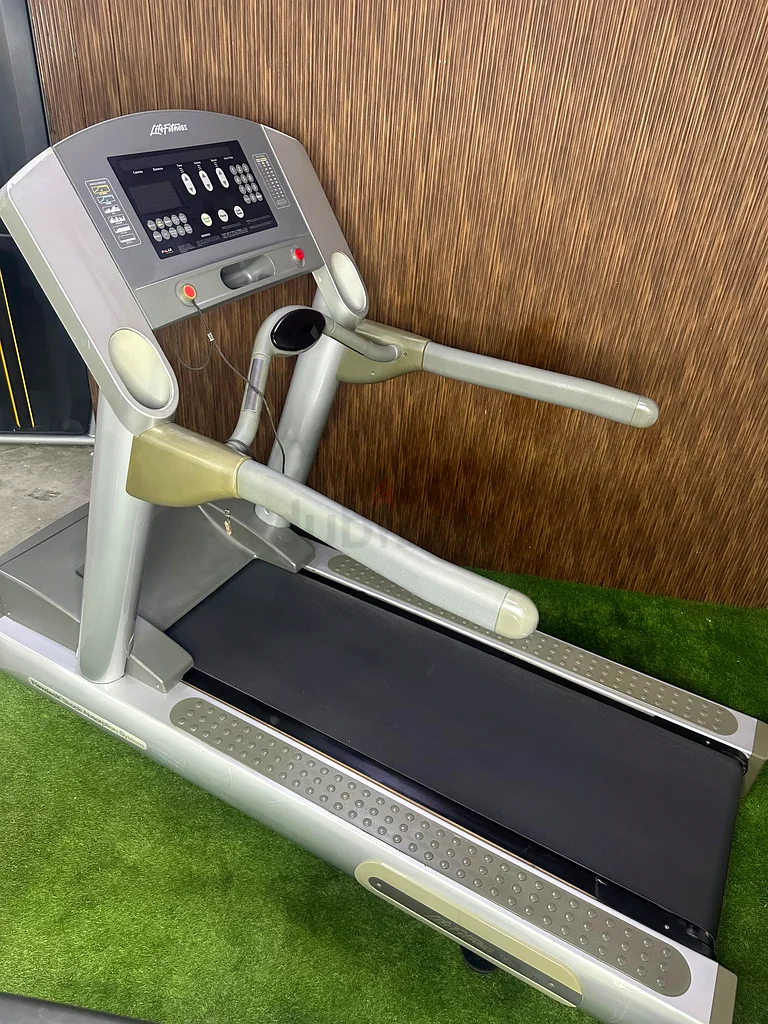 Life fitness treadmill63264581777281111