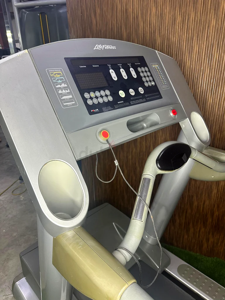 Life fitness treadmill63264581777281114