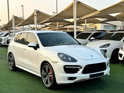 2013 Porsche CAYENNE — фото 2