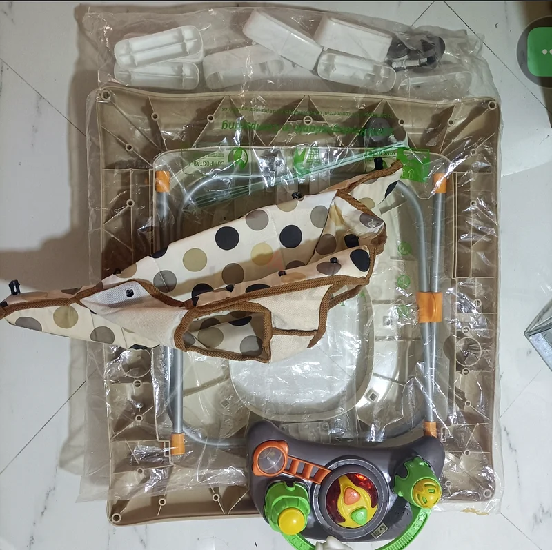 مشاية الأطفال مع محطة أنشطة ممتعة63204254712067114