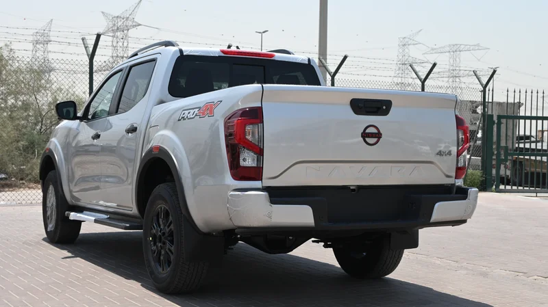 NISSAN NAVARA 2.5 DIESEL 2.5 PRO- 4X 4X4 AT DOUBLE CABIN (2025-MODEL)62931644323970113