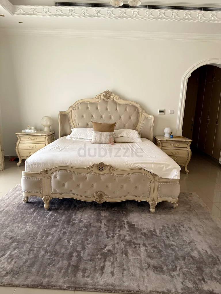مجموعة غرفة نوم كلاسيكية أنيقة62865808944898113