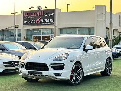 2013 Porsche CAYENNE — фото 6