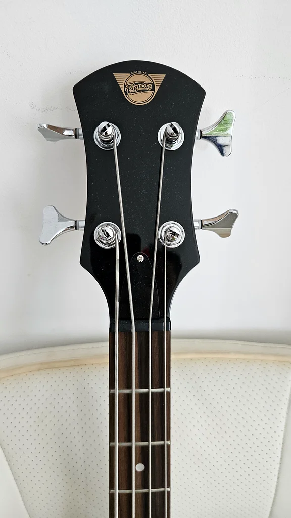 For Sale/Trade: Pignose PGB 200 - Portable Bass with Builtin Amplifier63264588830465112