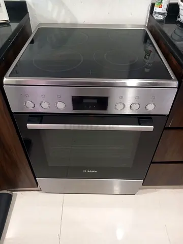 Bosch 4 hubs 60/60cm digital electric ceramic cokeer latest model